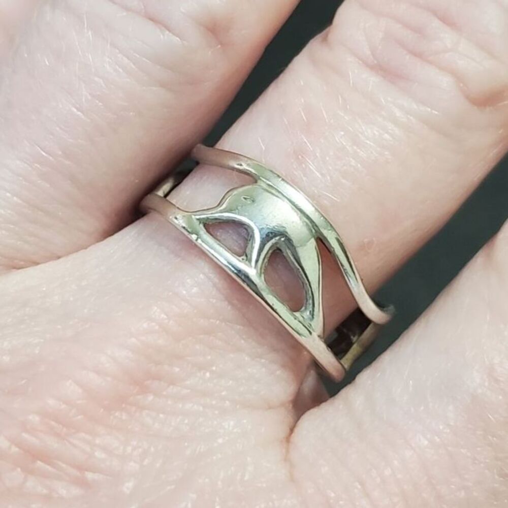**Final Sale** Marsala Company sterling silver dolphin ring size 8.5